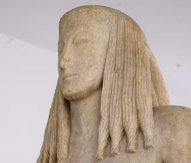 Statue de la Dame de Théra