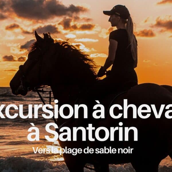 Excursion à cheval vers la plage de sable noir à Santorin