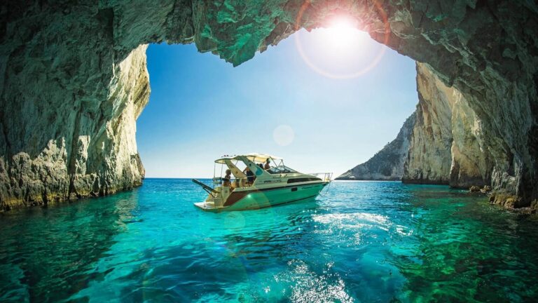 grottes bleues de grece
