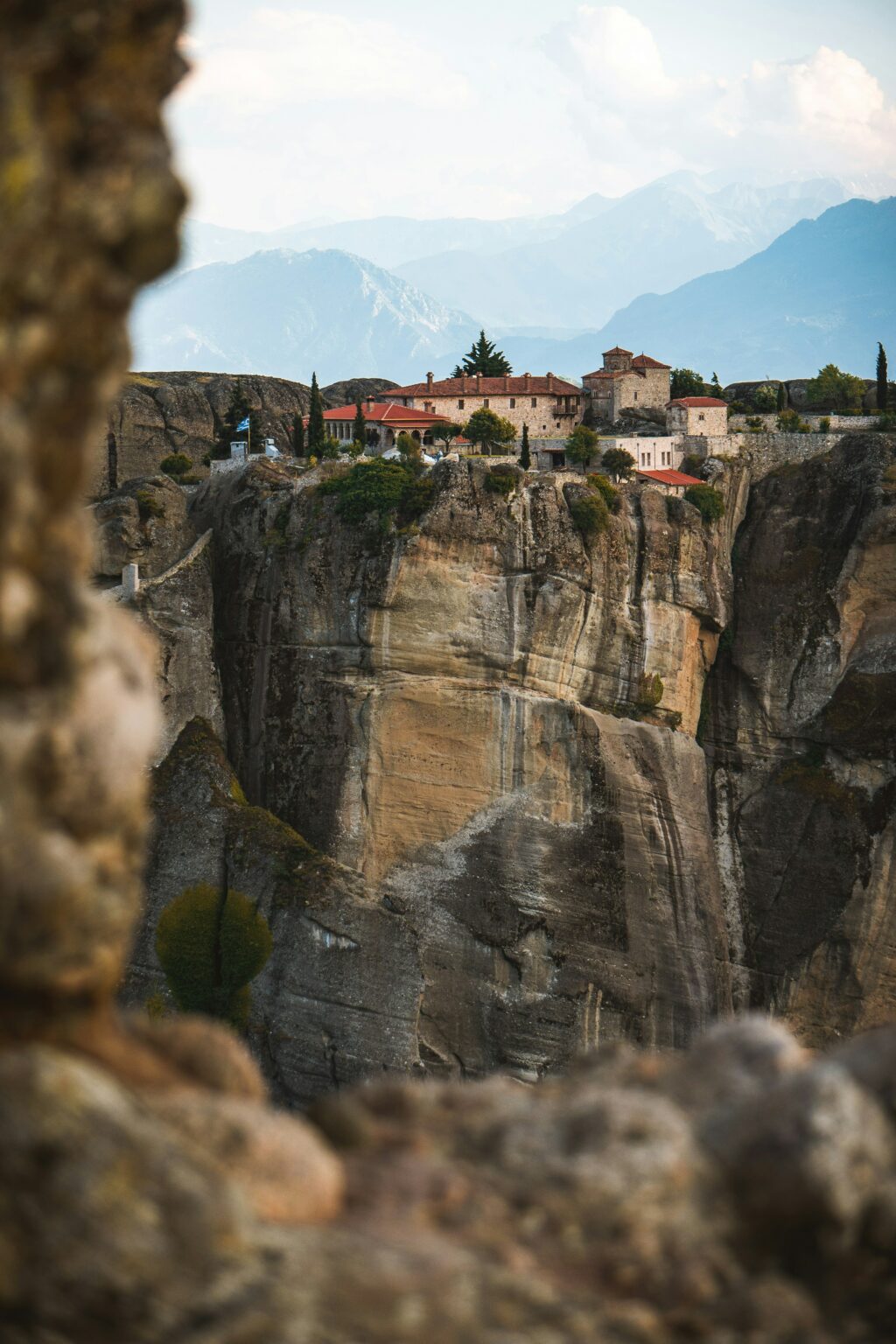 Monastères des Météores sur rochers Thessalie Grèce paysage spectaculaire