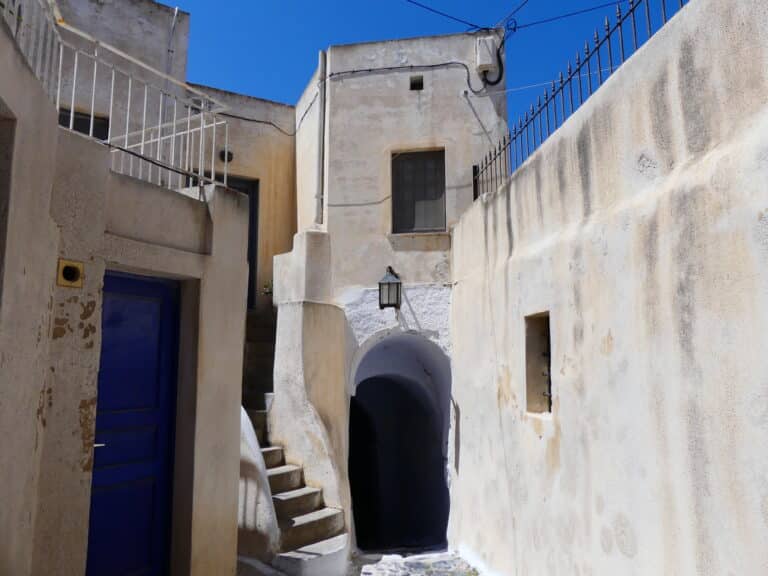 Passage étroit dans le kasteli