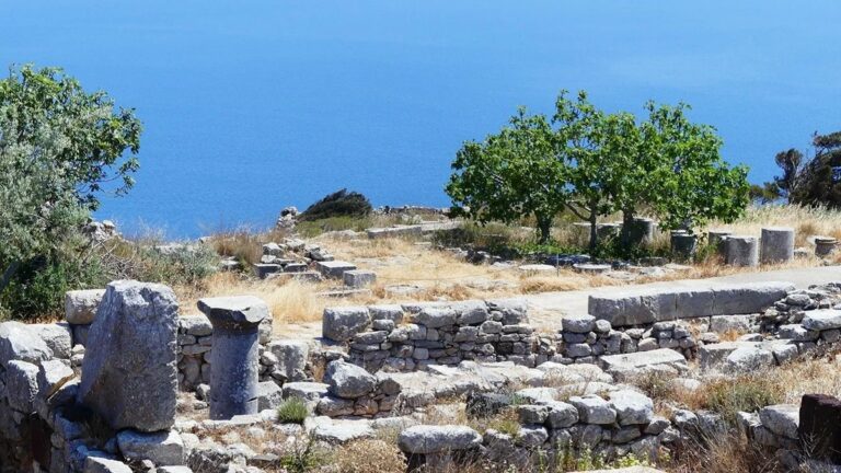 visite ancient thira santorin