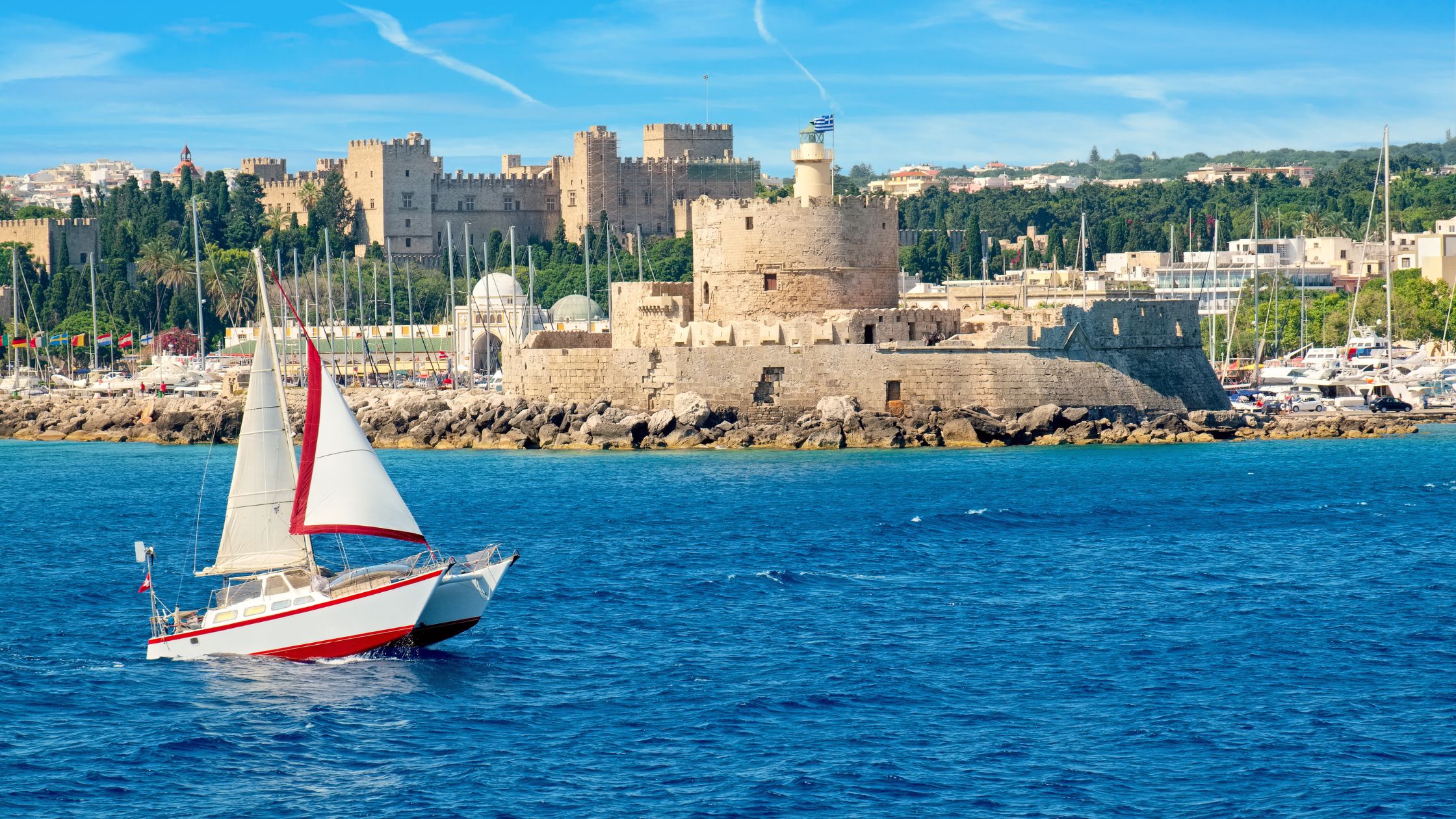 Vue sur la vieille ville de Rhodes